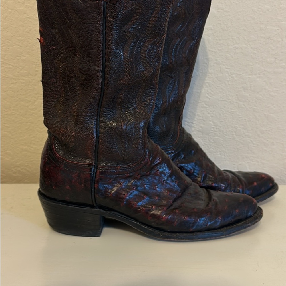 Lucchese Black Cherry Women’s 7.5 B Ostrich Boots.